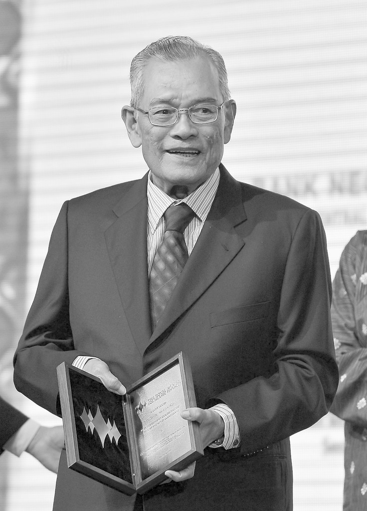 FW1427949_KL07_20102024_DATUK_DR_ABDUL_HALIM_ISMAIL-lpr