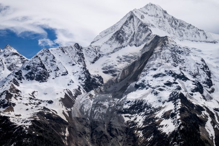 SWITZERLAND-ENVIRONMENT-GLACIERS-MOUNTAINS-DISASTERS-LANDSLIDE