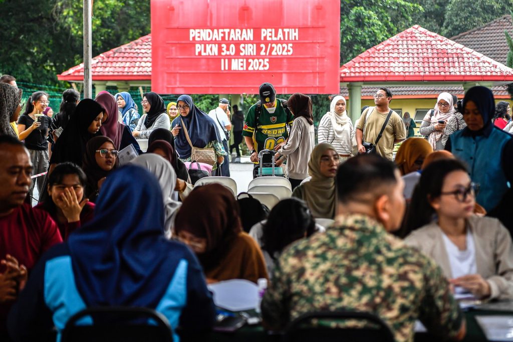 Ibu bapa disaran main peranan jayakan PLKN 3.0 - UTUSAN SARAWAK