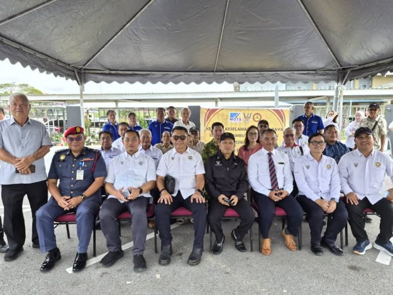 KEMPEN-KESELAMATAN-JALAN-RAYA-KRISMAS-2025-PEMANDU-DISERU-UTAMAKAN-KESELAMATAN-1-1