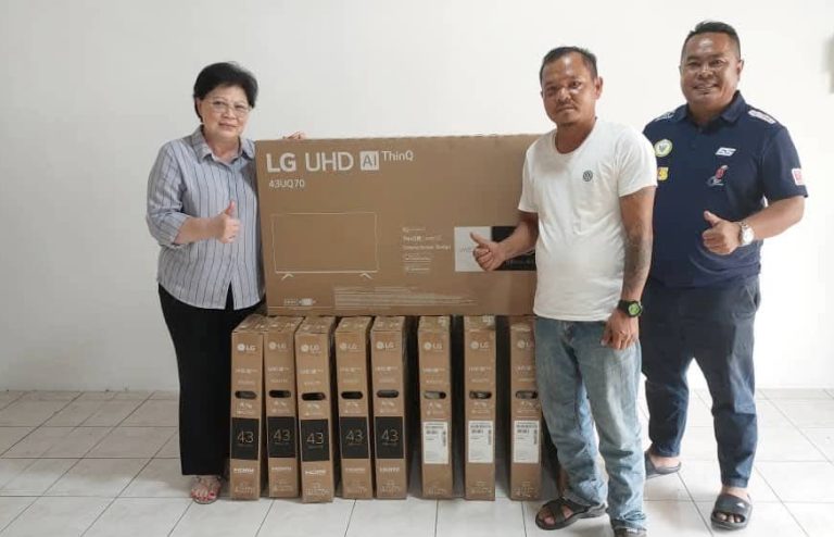 PENDIDIKAN-DIGITAL-PERKASA-MASA-DEPAN-PELAJAR-LUAR-BANDAR-DORIS-pic1