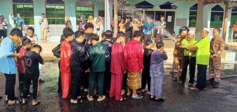 PROGRAM-KHATAN-PERDANA-JUH-SUNAT-GIK-KAMPUNG-MELAYU-BETONG-TARIK-38-PESERTA-pic1