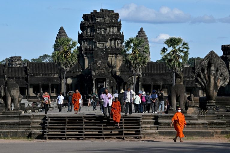 CAMBODIA-THAILAND-CONFLICT-TOURISM