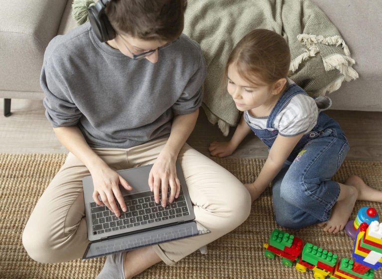 full-shot-kid-parent-floor-1536x1120-1