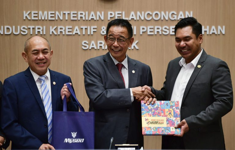 DATUK SERI ABDUL KARIM RAHMAN HAMZAH