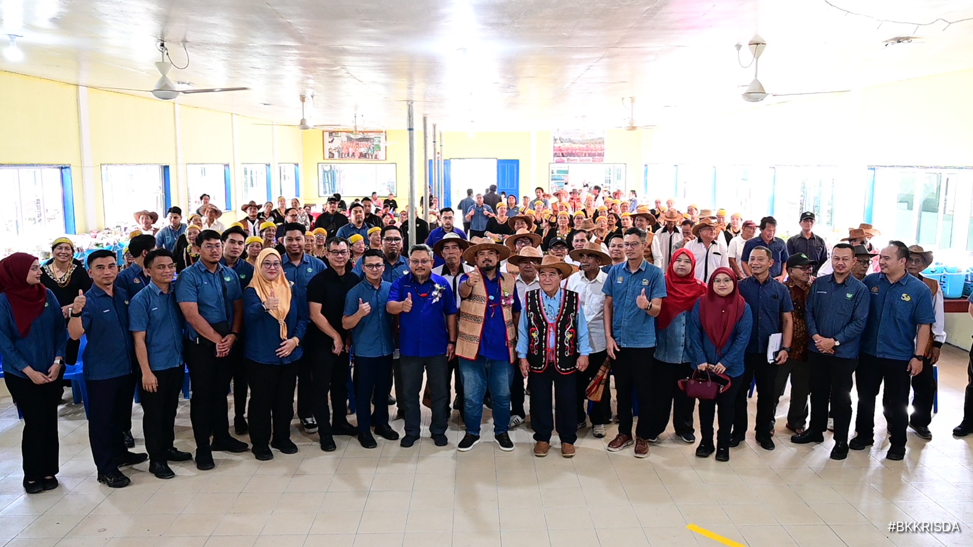 Eras Risda RISDA perkukuh sokongan pekebun kecil di Long Sukang - UTUSAN SARAWAK