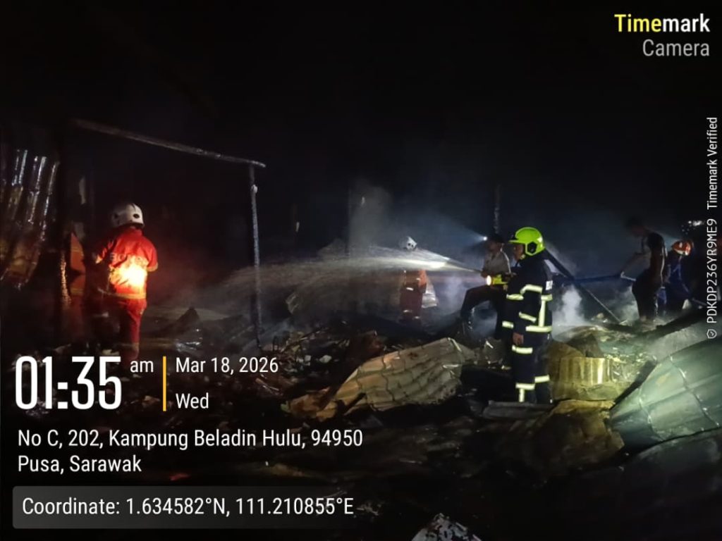 Rumah dua tingkat musnah dalam kebakaran awal pagi di Kampung Hulu ...