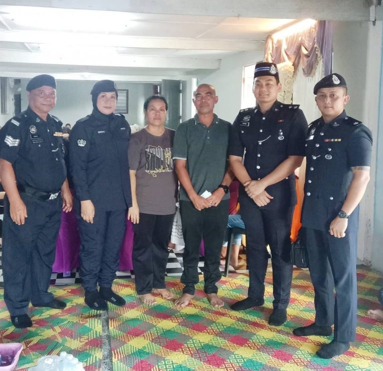 IPD-Lubok-Antu-santuni-keluarga-anggota-hulur-bantuan-kebajikan-kepada-waris3